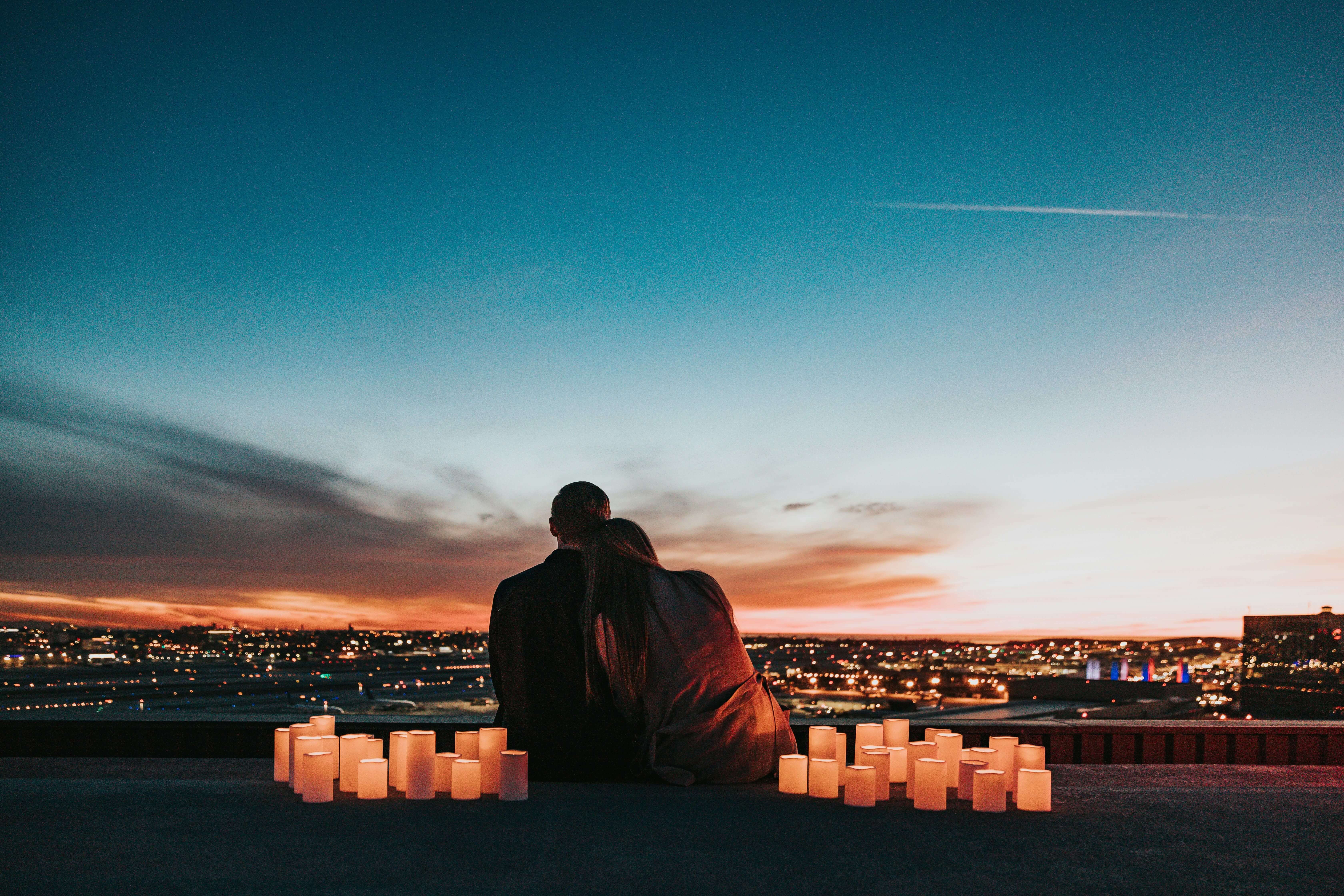 Couple enjoying a budget-friendly outdoors date night